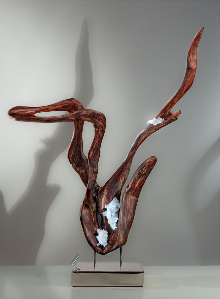Dorit Schwartz – Hand of time, original sculpture in quartz crystal and Indonesian Ross wood